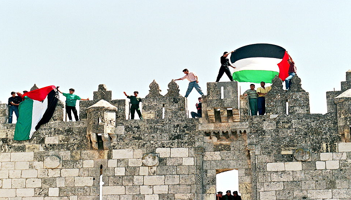 محافظة القدس: شهيد و774 حالة اعتقال و290 إصابة خلال نيسان الماضي