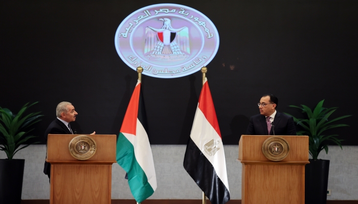 فلسطين ومصر توقعان بروتوكولات لتعزيز العلاقات الثنائية
