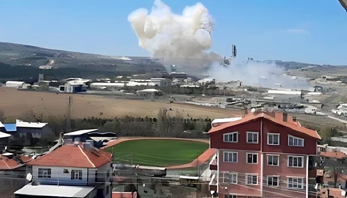 انفجار بمصنع صواريخ ومتفجرات في أنقرة