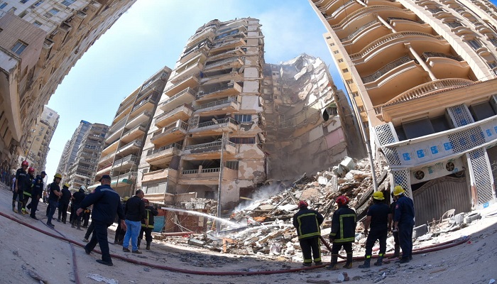 انهيار مبنى في الإسكندرية ومخاوف من تسجيل ضحايا