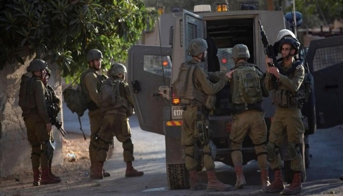 الاحتلال يعتقل 24 مواطنا من الضفة غالبيتهم من رام الله
