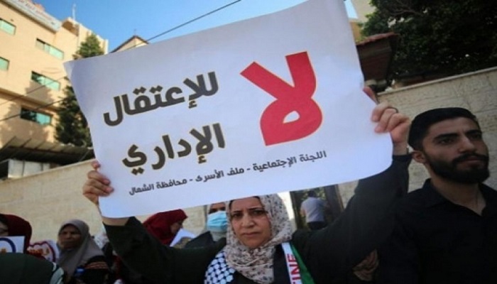 الأسرى الإداريون يشرعون بإضراب مفتوح عن الطعام في 18 حزيران
