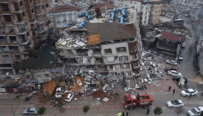 زلزال بقوة 5.7 درجة على مقياس ريختر يضرب وسط تركيا
