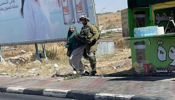  قوات الاحتلال تعتقل فتاة قرب حاجز بيت إيل شمال رام الله
