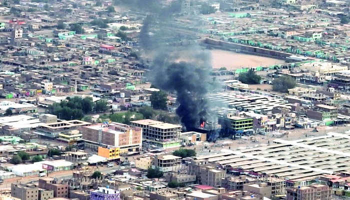 عشرات القتلى في قصف جوي بأم درمان
