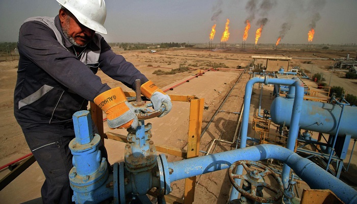 انخفاض أسعار النفط العالمية
