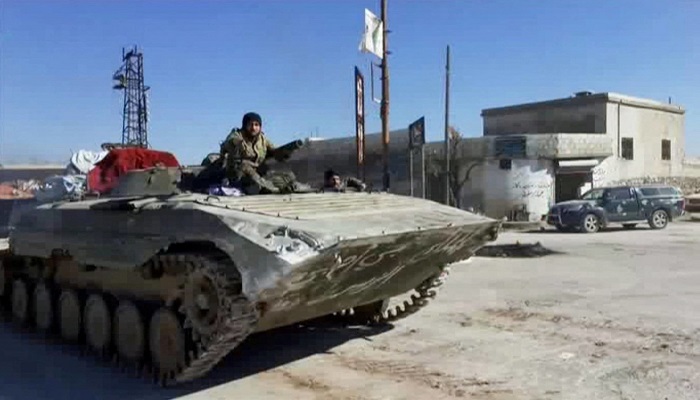 ارتفاع عدد قتلى هجوم داعش على حافلة عسكرية سورية إلى 33 جندياً
