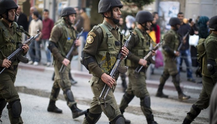 إسرائيل تحذر السلطة: عناصر الأمن الفلسطيني عرضة للعمل مع جهات جنائية أو 