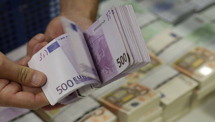 الوقائي يضبط أوراقا نقدية مزورة بقيمة ألف يورو في نابلس
