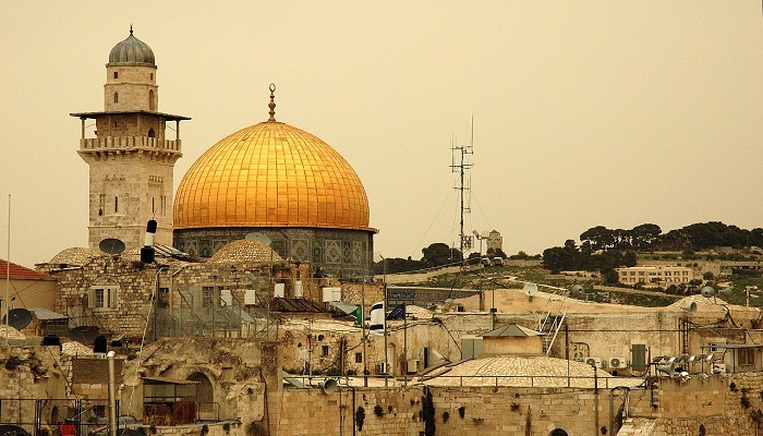 المرجعيات المقدسية تؤكد رفضها لأي إجراء إسرائيلي يمسّ الوضع القانوني والديني في القدس
