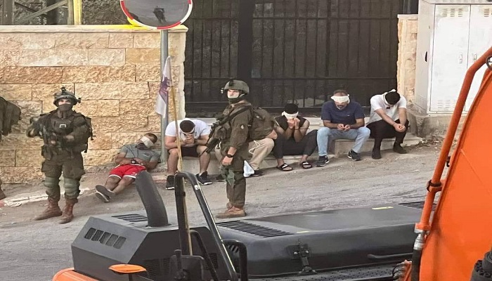 طالت أسرى محررين.. جيش الاحتلال يشن حملة اعتقالات في كوبر 
