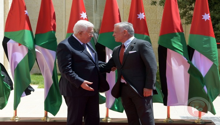 الرئيس عباس يصل عمّان ويجتمع مع العاهل الأردني
