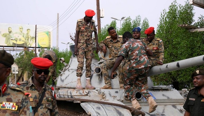 السودان: طائرات الجيش تقصف الدعم السريع في الخرطوم
