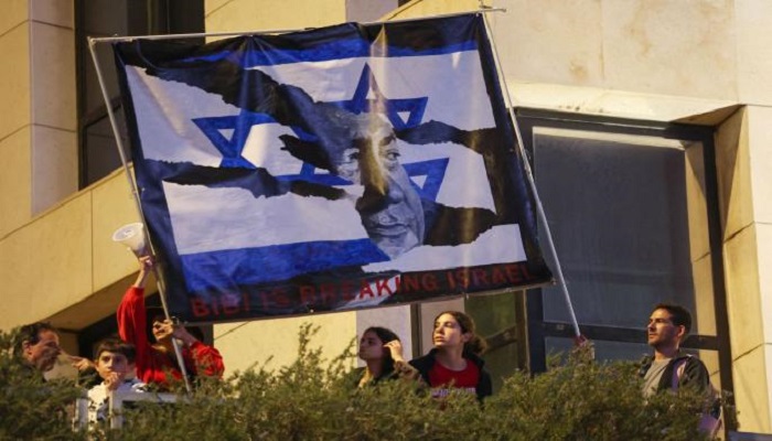 وزير إسرائيلي عن الإسرائيليين المتظاهرين في نيويورك: مجموعة من الأوغاد 

