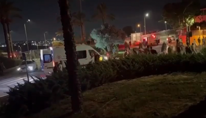 إعلام عبري: إصابة العشرات بينهم عدة حالات حرجة جراء انفجار مسيّرة قرب حيفا