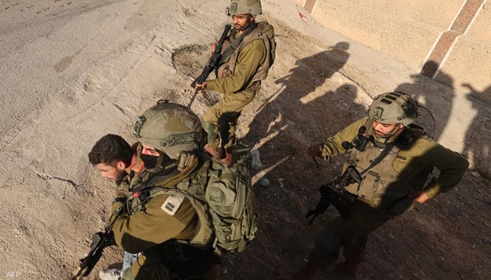 الاحتلال يعتقل 28 مواطنا من الضفة بينهم طفل

