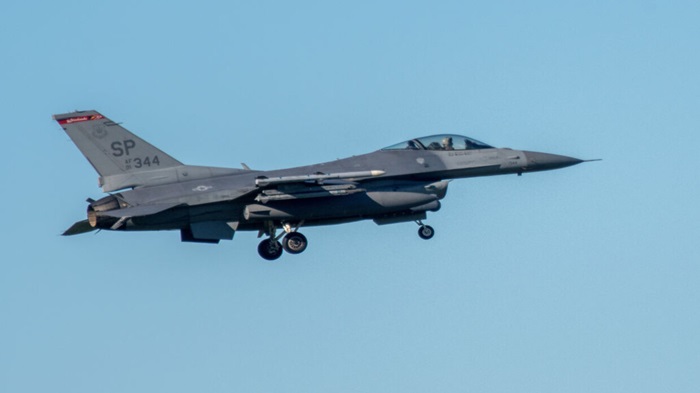 الجيش الأمريكي: سرب طائرات F-16 يصل لمنطقة عمليات القيادة المركزية في الشرق الأوسط

