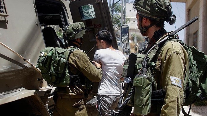 بينهم أطفال وأسرى محررون.. الاحتلال يعتقل 15 فلسطينيا من الضفة

