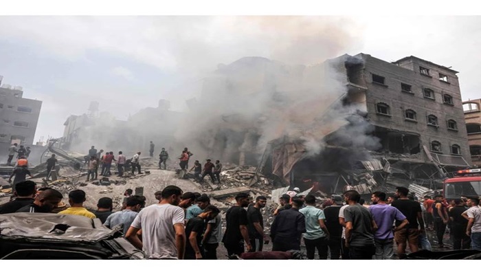 6 شهداء وجرحى في قصف الاحتلال شقة سكنية بخان يونس 
