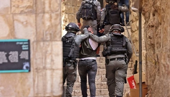 بينهم أسيرة محررة.. جيش الاحتلال يعتقل 25 فلسطينيا من الضفة
