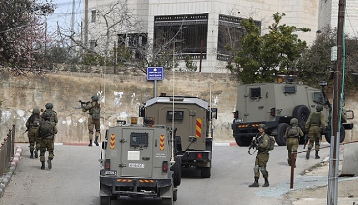 الضفة الغربية: اقتحامات واعتقالات تخللتها مواجهات واشتباكات
