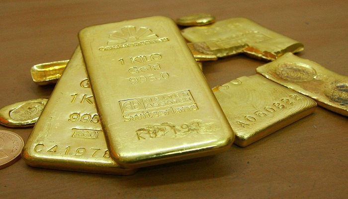 الذهب يحوم حول أعلى مستوى قياسي

