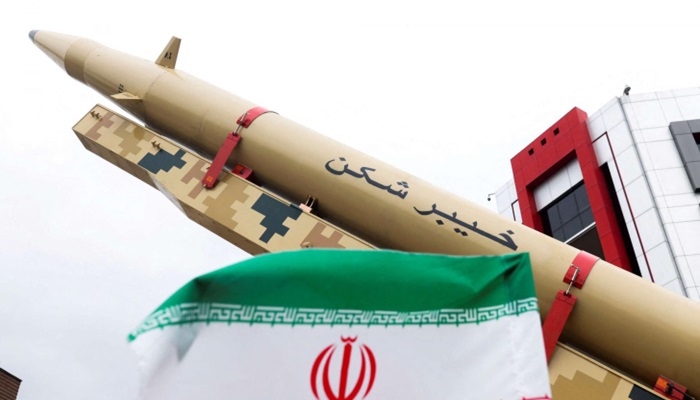 القوات المسلحة الإيرانية تحذر بعض الحكومات وإسرائيل
