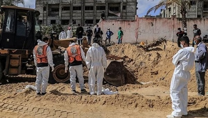 انتشال جثامين 310 شهيدا من ثلاث مقابر جماعية بخان يونس خلال 3 أيام 