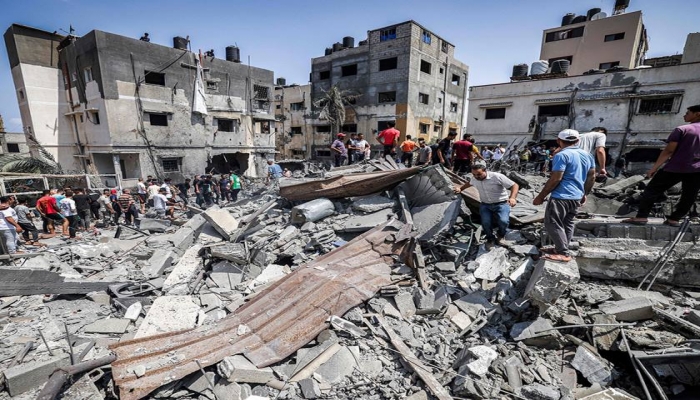 8 شهداء إثر قصف الاحتلال مجموعة من المواطنين غرب غزة
