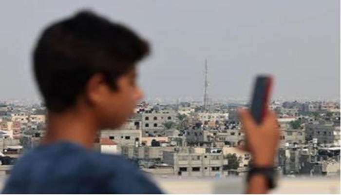 انقطاع خدمة الإنترنت الثابت عن مناطق وسط وجنوب قطاع غزة
