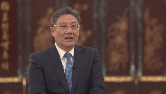 وزير التجارة الصيني يزور باريس لمناقشة صادرات السيارات الكهربائية