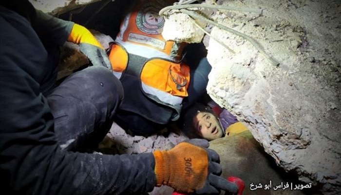 الدفاع المدني: انتشال جثامين 409 شهداء من خانيونس والشفاء
