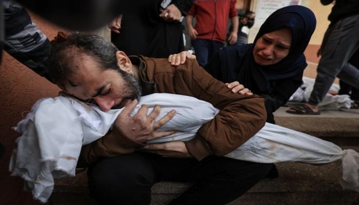 شهداء وجرحى في قصف للاحتلال استهدف عدة مناطق بمدينة غزة
