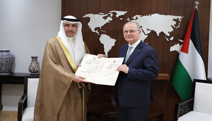 مصطفى يثمن دور الكويت الرائد في العمل السياسي والدبلوماسي لدعم فلسطين وقضيتها
