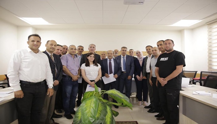 أبو زيد يبحث سبل النهوض بالتدريب في وزارتي الصحة والتعليم

