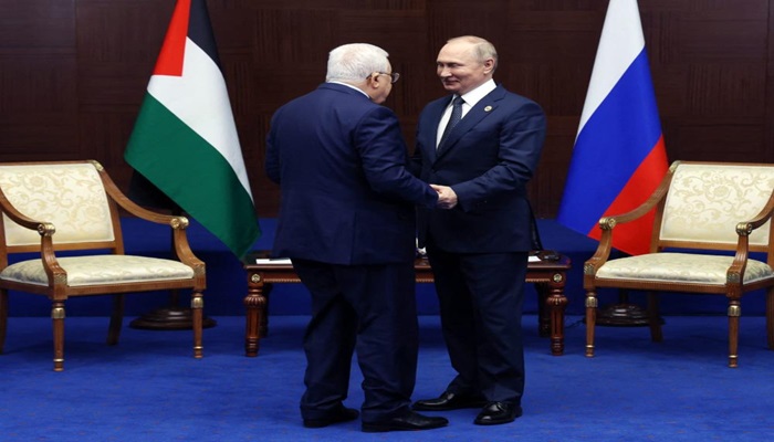 الرئيس عباس يجتمع