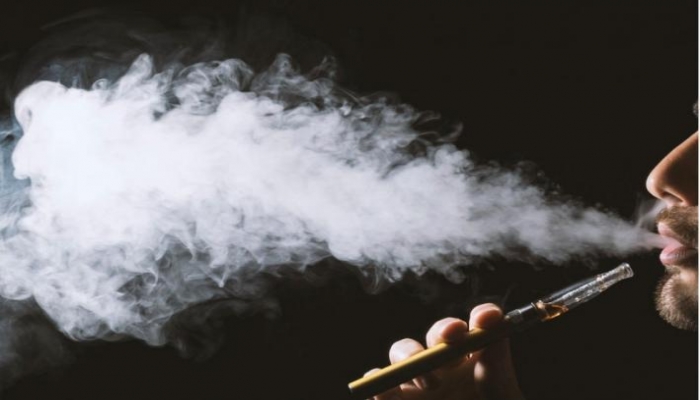 هل منتجات النيكوتين البديلة خياراً أفضل من الاستمرار بالتدخين؟