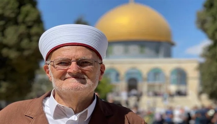 قرار بمنع الشيخ عكرمة صبري من دخول 