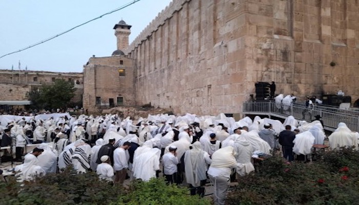 لليوم الثامن على التوالي: لا أذان في الحرم الإبراهيمي
