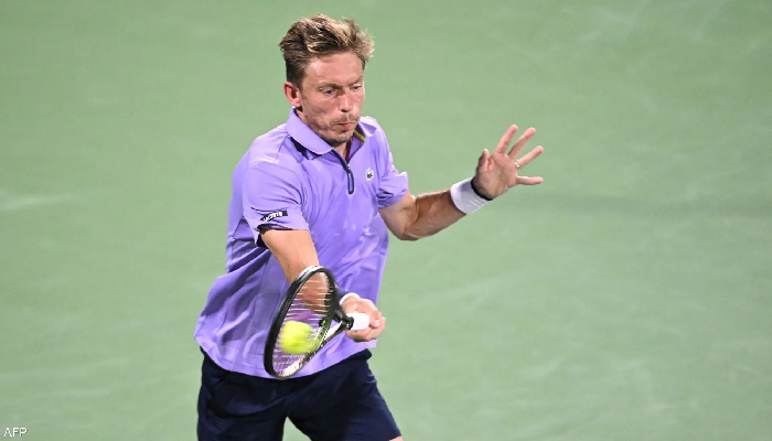 اعتزال صاحب أطول