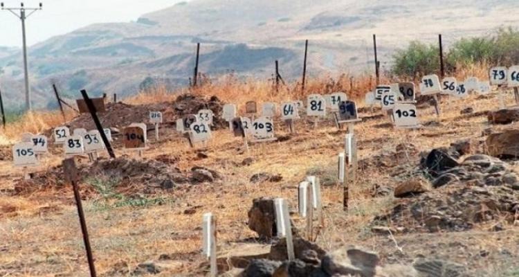 الاحتلال يحتجز جثامين 735 شهيدًا بينهم 67 طفلًا

