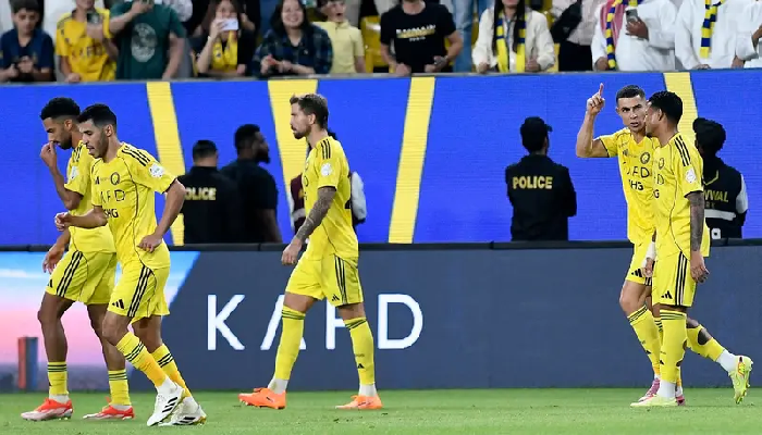 الخليج يقف بين النصر