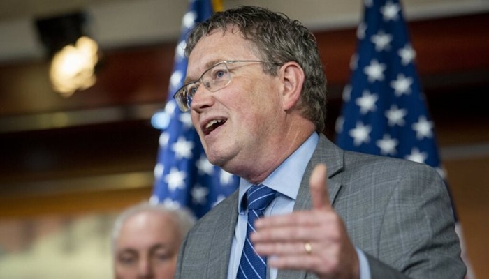 حملة ضد نائب جمهوري