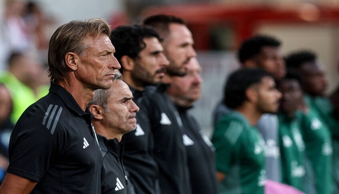 رينارد يظهر غضبه