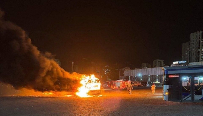 الإعلام الإسرائيلي ينشر تفاصيل جديدة حول عملية تفجير الحافلات في مستوطنة بات يام 
