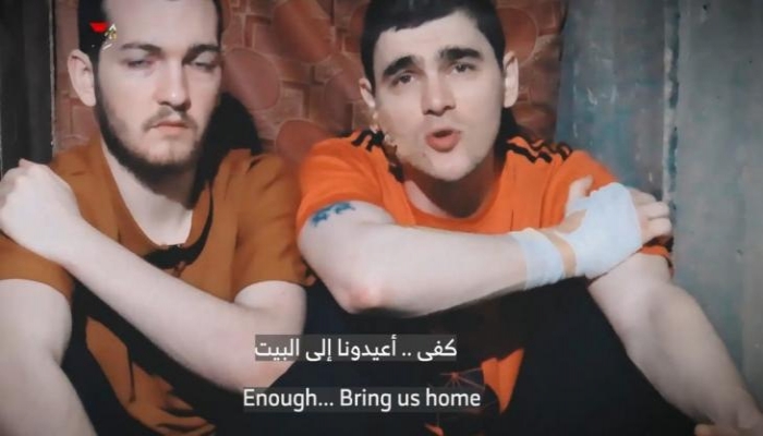 أسيران لدى القسام: نحن أموات أعيدونا إلى الحياة