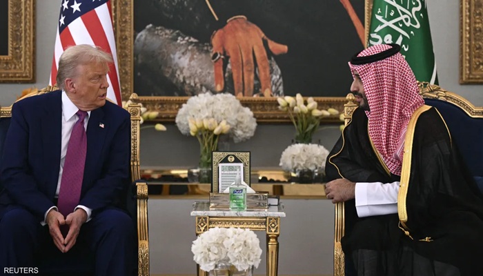ولي العهد السعودي يستقبل الرئيس الأميركي