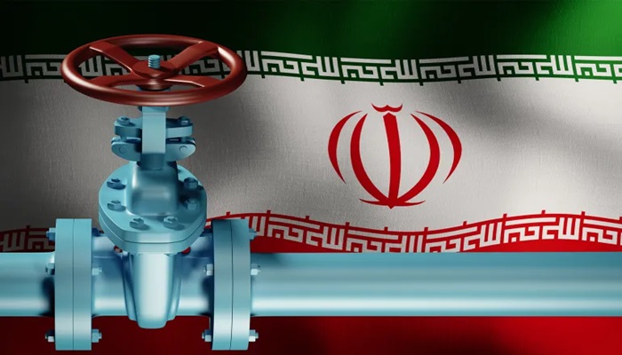  أمريكا تفرض عقوبات على شركات تنقل نفطا إيرانيا إلى الصين 