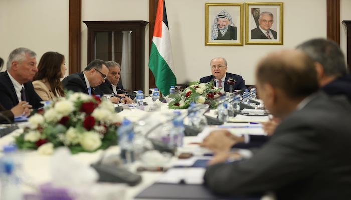 رئيس الوزراء خلال جلسة الحكومة في بيت لحم: الاحتلال يواصل جرائمه الدموية في القطاع منذ 19 شهرا
