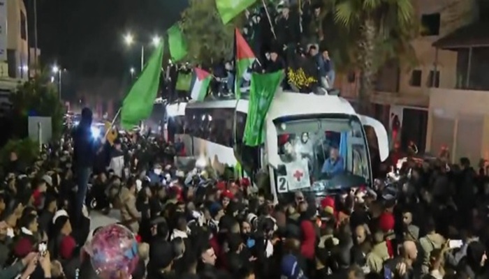  الاحتلال يحوّل ستة محررين من صفقة تبادل الأسرى الأخيرة ممن أعيد اعتقالهم إلى الاعتقال الإداريّ

